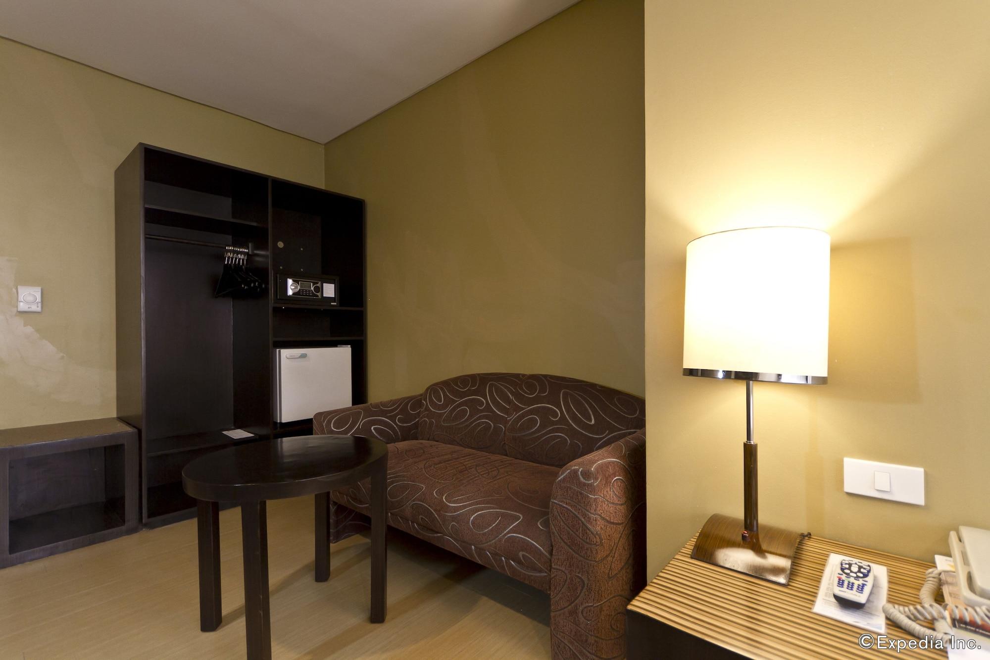 Summit Circle Cebu - Quarantine Hotel Extérieur photo
