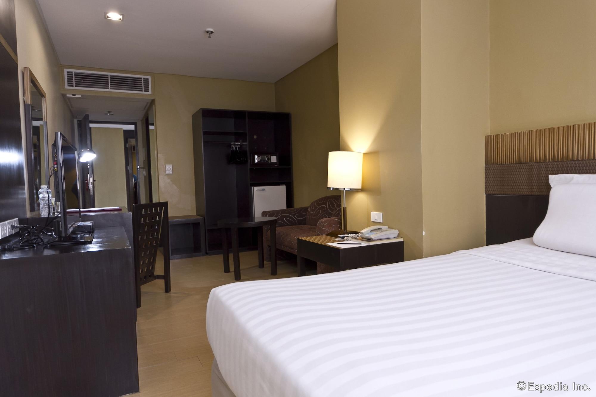 Summit Circle Cebu - Quarantine Hotel Extérieur photo