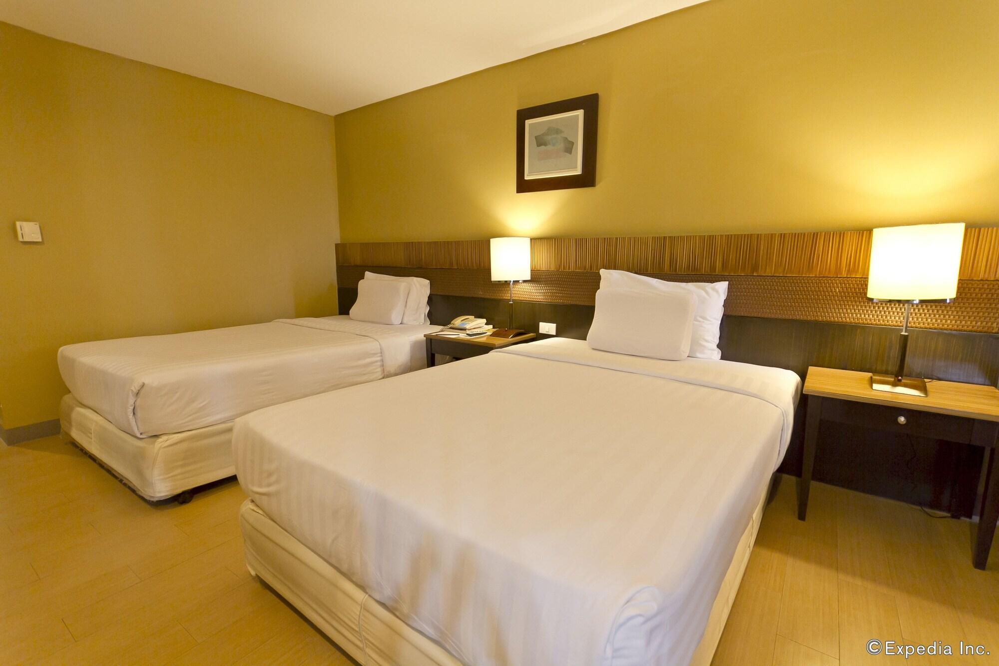 Summit Circle Cebu - Quarantine Hotel Extérieur photo