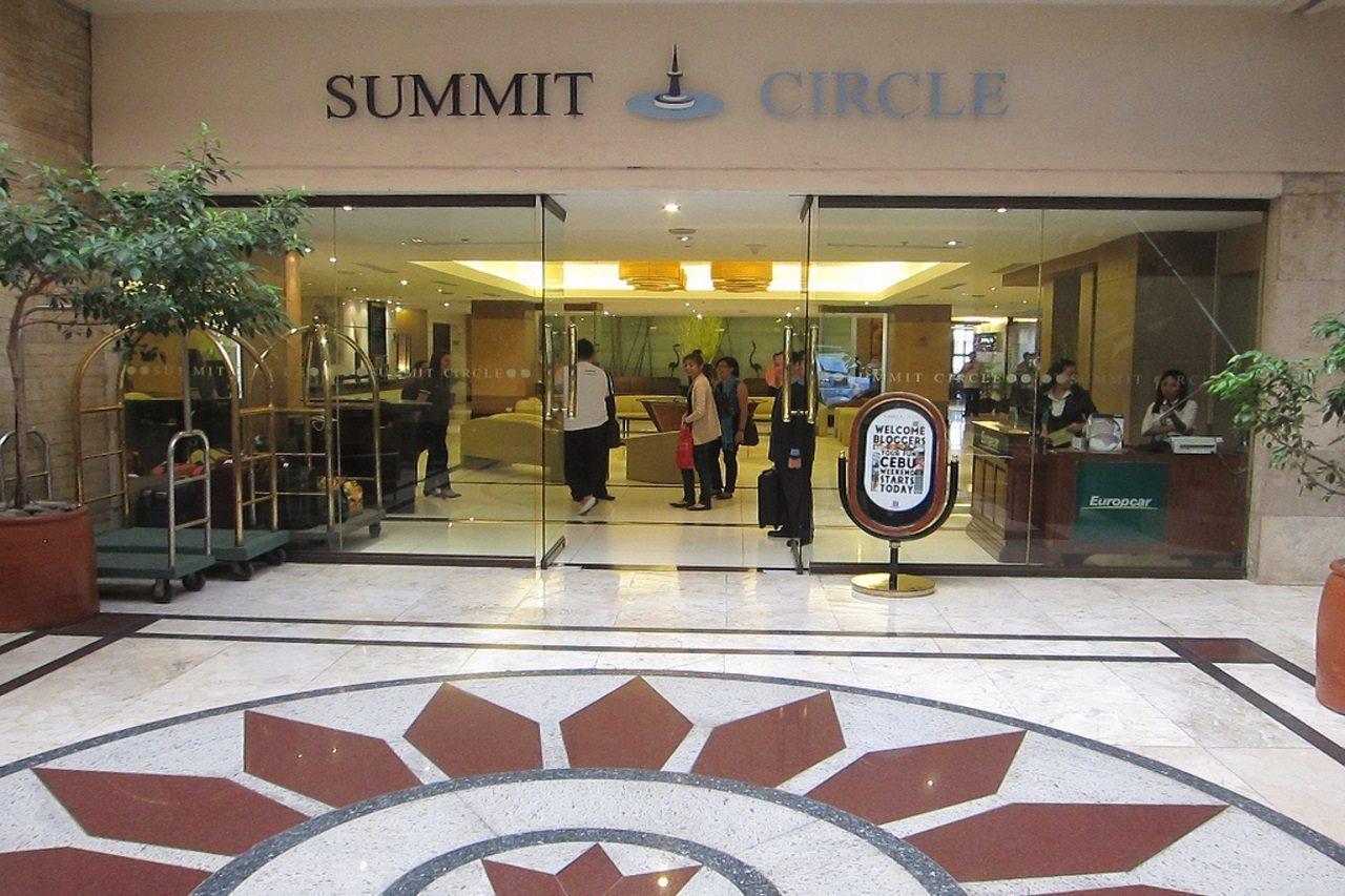 Summit Circle Cebu - Quarantine Hotel Extérieur photo