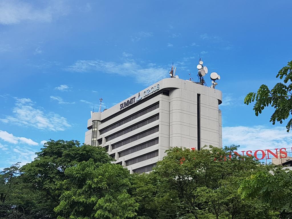 Summit Circle Cebu - Quarantine Hotel Extérieur photo
